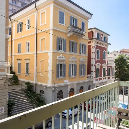 Apartmán Fibra Superfast Politeama Rossetti Modern