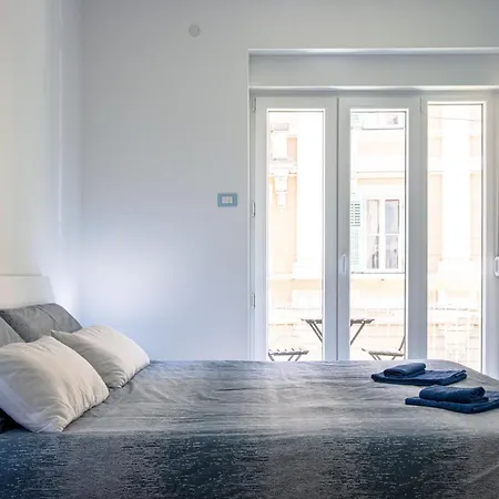 Apartman Fibra Superfast Politeama Rossetti Modern Trieszt