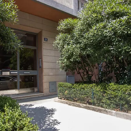 Fibra Superfast Politeama Rossetti Modern * Trieszt